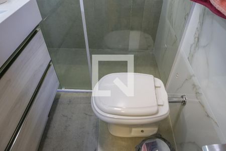 Apartamento à venda com 121m², 3 quartos e 1 vaga Apartamento à venda com 121m², 3 quartos e 1 vagaBanheiro da Suíte