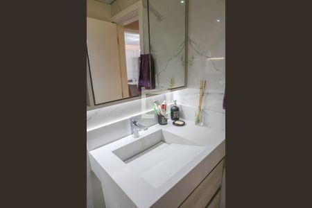 Apartamento à venda com 121m², 3 quartos e 1 vaga Apartamento à venda com 121m², 3 quartos e 1 vagaBanheiro Social