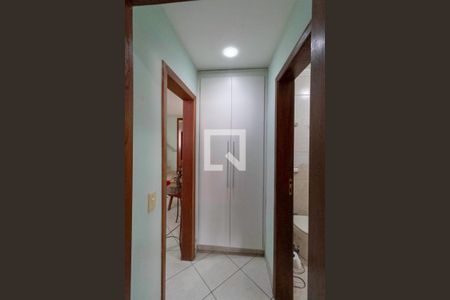 Corredor de casa à venda com 4 quartos, 361m² em Heliópolis, Belo Horizonte