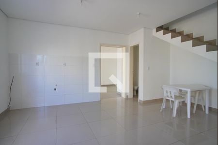 Sala de casa à venda com 2 quartos, 100m² em Rubem Berta, Porto Alegre