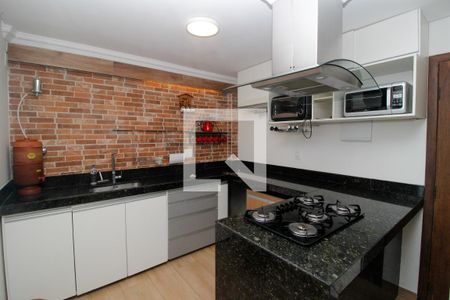 Cozinha de apartamento à venda com 3 quartos, 90m² em Sagrada Família, Belo Horizonte