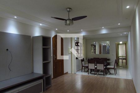 Sala de casa à venda com 3 quartos, 140m² em Jardim Ester, São Paulo