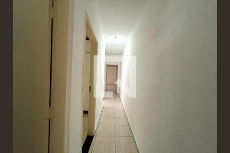 Corredor de casa para alugar com 4 quartos, 150m² em Vila Alexandria, São Paulo