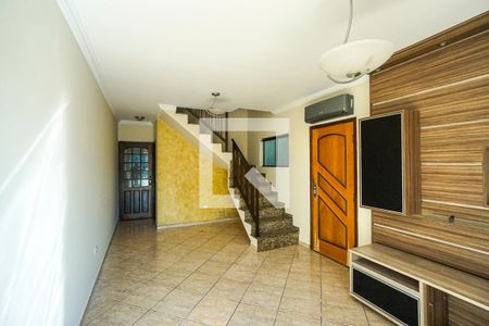 Sala de casa à venda com 3 quartos, 125m² em Vila Santa Isabel, São Paulo