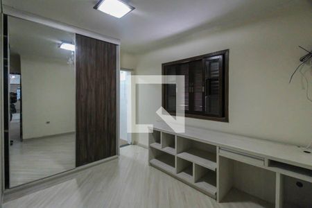 Suite de casa para alugar com 3 quartos, 150m² em Jardim Sonia Maria, São Paulo