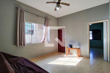 Sala de casa para alugar com 2 quartos, 60m² em Jardim Imperador, Praia Grande