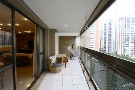 Varanda da Sala de apartamento para alugar com 4 quartos, 211m² em Vila Suzana, São Paulo