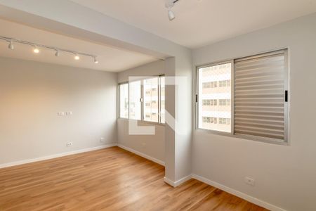 Sala de apartamento à venda com 2 quartos, 69m² em Indianópolis, São Paulo