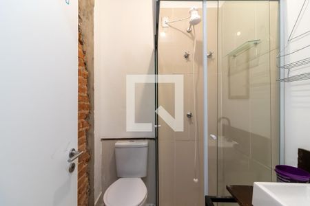 Banheiro de apartamento para alugar com 1 quarto, 12m² em Santana, São Paulo