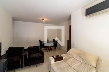 Sala de apartamento à venda com 2 quartos, 88m² em Azenha, Porto Alegre