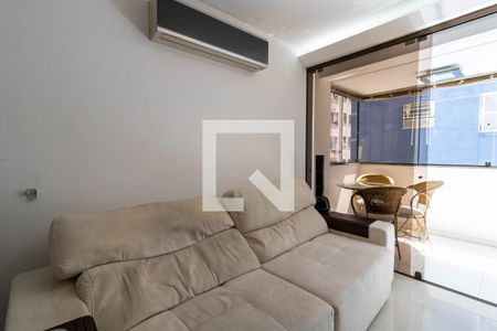 Sala de apartamento à venda com 2 quartos, 88m² em Azenha, Porto Alegre