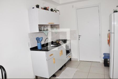 Detalhe - Cozinha e Área de Serviço de apartamento para alugar com 2 quartos, 33m² em Piqueri, São Paulo