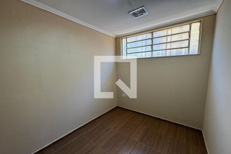 Escritório de casa para alugar com 3 quartos, 290m² em Ribeirânia, Ribeirão Preto