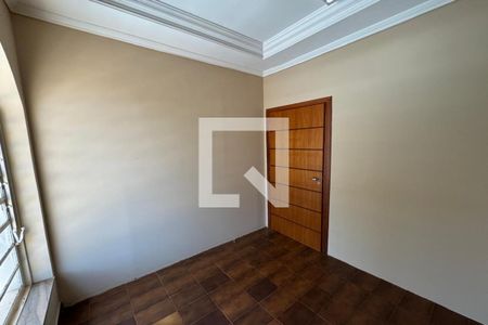 Escritório de casa para alugar com 3 quartos, 290m² em Ribeirânia, Ribeirão Preto