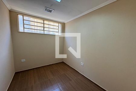 Escritório de casa para alugar com 3 quartos, 290m² em Ribeirânia, Ribeirão Preto