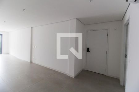 Sala de TV de apartamento à venda com 2 quartos, 113m² em Alphaville Industrial, Barueri