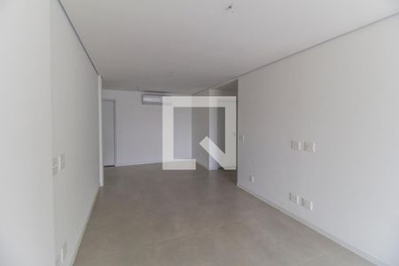 Sala de TV de apartamento à venda com 2 quartos, 113m² em Alphaville Industrial, Barueri