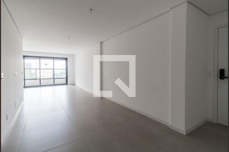 Sala de TV de apartamento à venda com 2 quartos, 113m² em Alphaville Industrial, Barueri