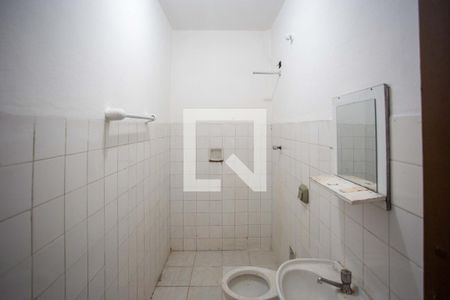 Banheiro de casa para alugar com 1 quarto, 50m² em Vila Guacuri, Diadema