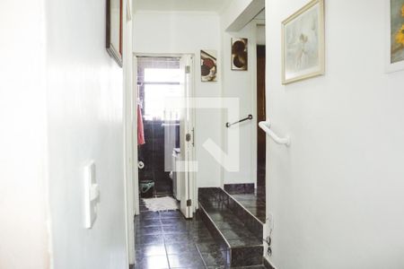 Corredor de casa à venda com 4 quartos, 160m² em Vila Bela Vista (zona Norte), São Paulo