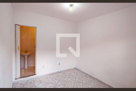 comodo de apartamento para alugar com 1 quarto, 25m² em Taquara, Rio de Janeiro