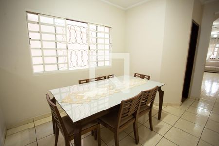 SALA DE JANTAR de casa à venda com 3 quartos, 172m² em Chora Menino, São Paulo