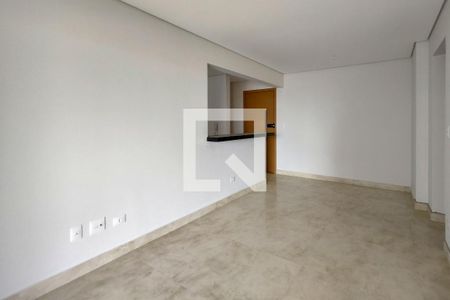 Sala de apartamento para alugar com 2 quartos, 84m² em Guilhermina, Praia Grande