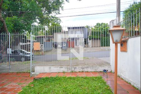 Sala - Vista de casa à venda com 2 quartos, 100m² em Petrópolis, Porto Alegre