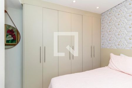 Quarto 1 de apartamento para alugar com 2 quartos, 42m² em Jardim Santo Antonio, São Paulo