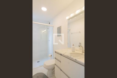 Banheiro de apartamento à venda com 1 quarto, 45m² em Partenon, Porto Alegre