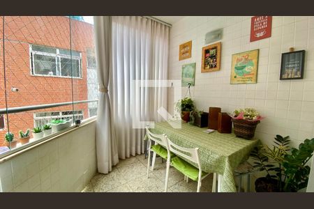 Sala de apartamento à venda com 4 quartos, 110m² em Buritis, Belo Horizonte