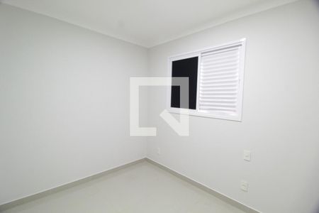 Quarto 2 de apartamento para alugar com 3 quartos, 114m² em Jardim Botânico, Uberlândia