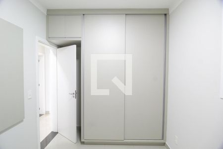 Quarto 1 de apartamento para alugar com 3 quartos, 114m² em Jardim Botânico, Uberlândia