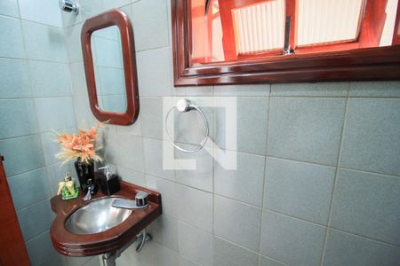 Lavabo de casa à venda com 3 quartos, 300m² em Vila Libanesa, São Paulo