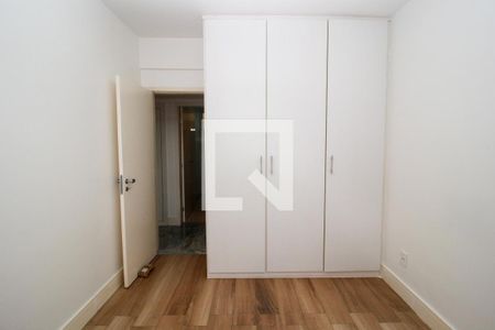 Quarto 1 de apartamento à venda com 3 quartos, 120m² em Santo Antônio, Belo Horizonte