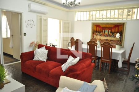 Sala de casa à venda com 3 quartos, 244m² em Higienópolis, Rio de Janeiro