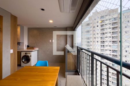 Varanda de apartamento à venda com 2 quartos, 68m² em Vila Mariana, São Paulo