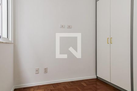 Quarto 1 de apartamento para alugar com 2 quartos, 75m² em Botafogo, Rio de Janeiro