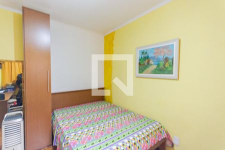 Quarto 2 de casa para alugar com 2 quartos, 245m² em Jardim Santo Antônio, Santo André