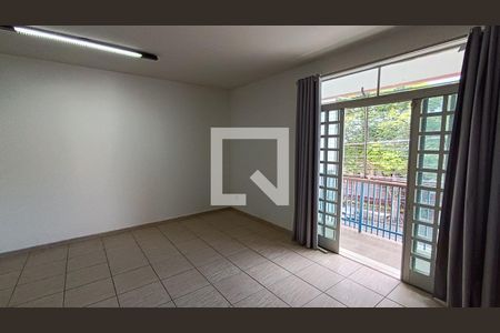 Sala de casa para alugar com 3 quartos, 300m² em Centro, Sorocaba