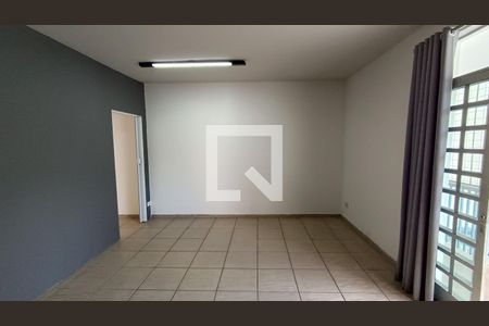 Sala de casa para alugar com 3 quartos, 300m² em Centro, Sorocaba