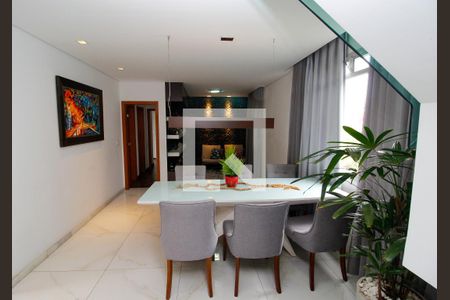 Sala de apartamento à venda com 4 quartos, 220m² em Sagrada Família, Belo Horizonte