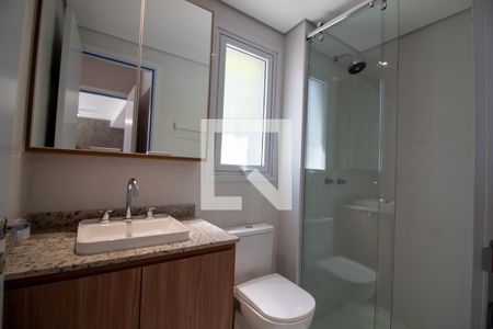 Banheiro da Suíte de apartamento para alugar com 1 quarto, 49m² em Vila Sao Francisco (zona Sul), São Paulo