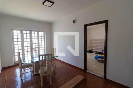 Sala 02 de casa à venda com 4 quartos, 320m² em Vila Progresso, Campinas