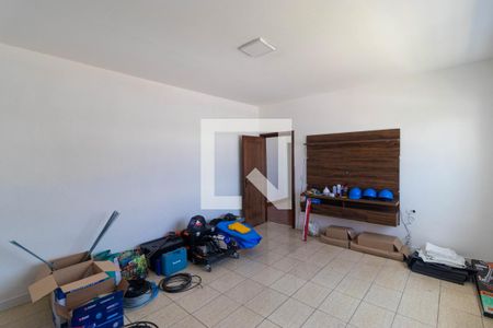 Sala 01 de casa para alugar com 4 quartos, 320m² em Vila Progresso, Campinas