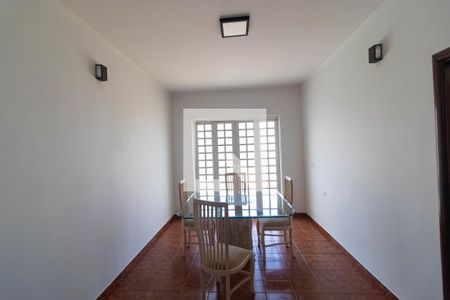 Sala 02 de casa à venda com 4 quartos, 320m² em Vila Progresso, Campinas