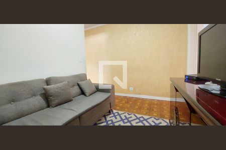 Sala de televisão de casa à venda com 3 quartos, 240m² em Vila Valparaíso, Santo André