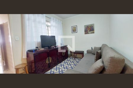 Sala de televisão de casa à venda com 3 quartos, 240m² em Vila Valparaíso, Santo André