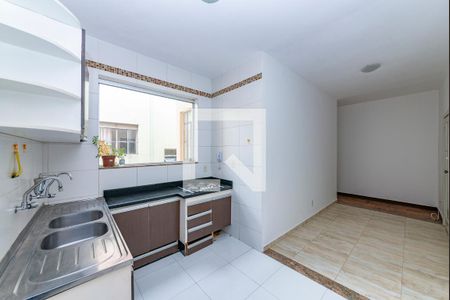 Sala de apartamento à venda com 3 quartos, 70m² em Floresta, Belo Horizonte