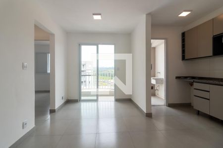 Sala de apartamento para alugar com 2 quartos, 48m² em Jardim Pioneira, Cotia